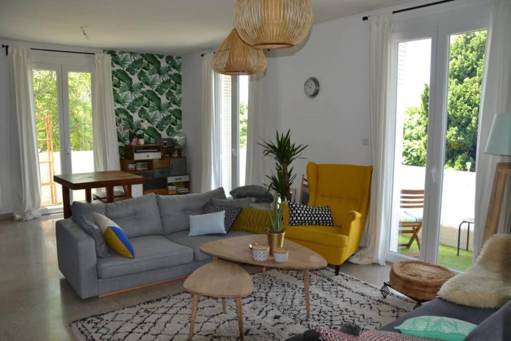Appartement Lumineux Et Calme Avec Terrasse Avignon Exterior foto